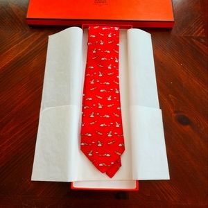 HERMES MENS SILK TIE-RACCOONS